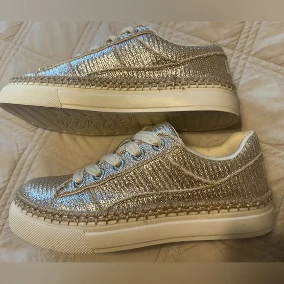 Brand New Trendy Blowfish Sneakers - Picture 8 of 9